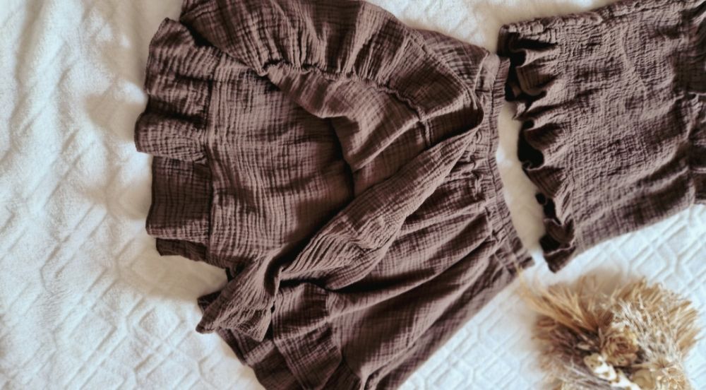 Komplet muślinowy czekoladowy top spodniczko-spodenki Varlesca chicaca