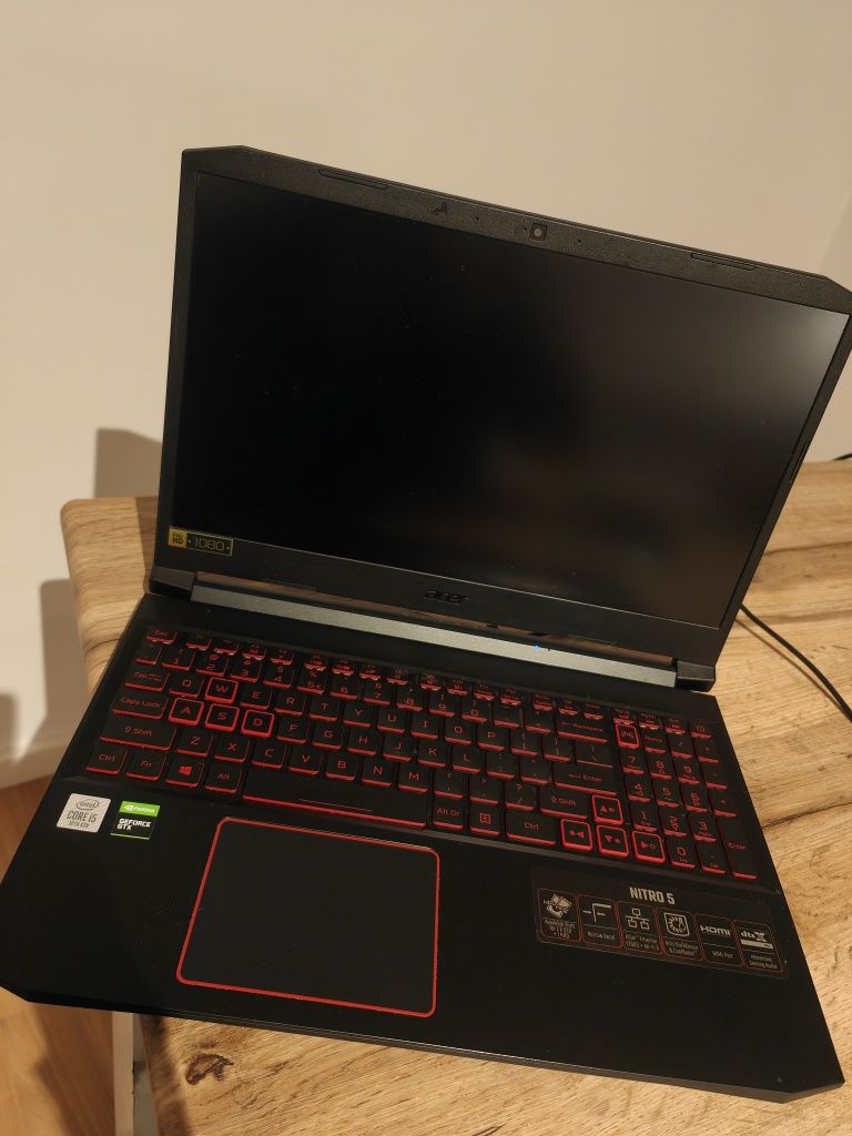 Laptop Acer Nitro 5 i5-10300H/16GB/512 GTX1650