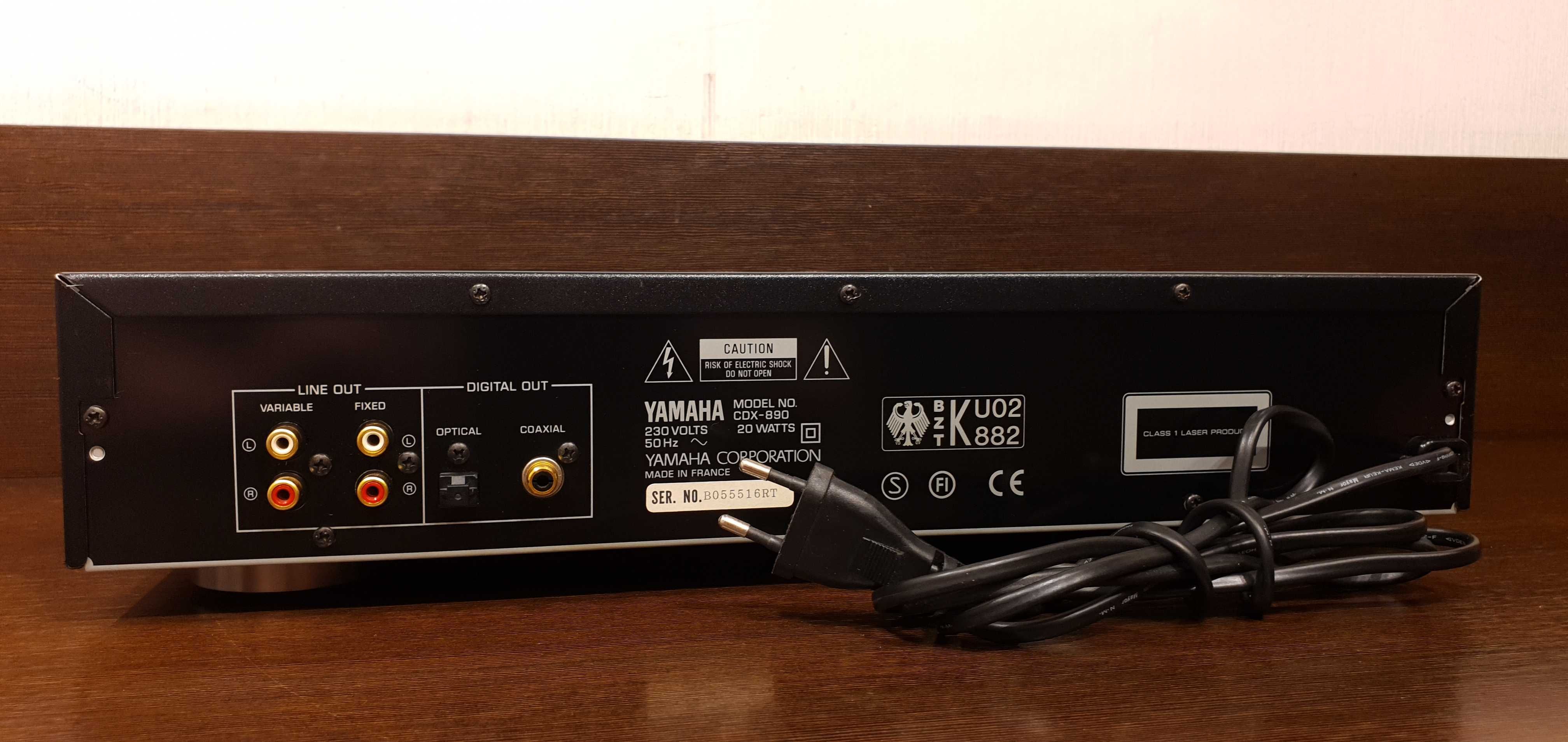 Yamaha CDX-890 PRO-BIT Odtwarzacz CD