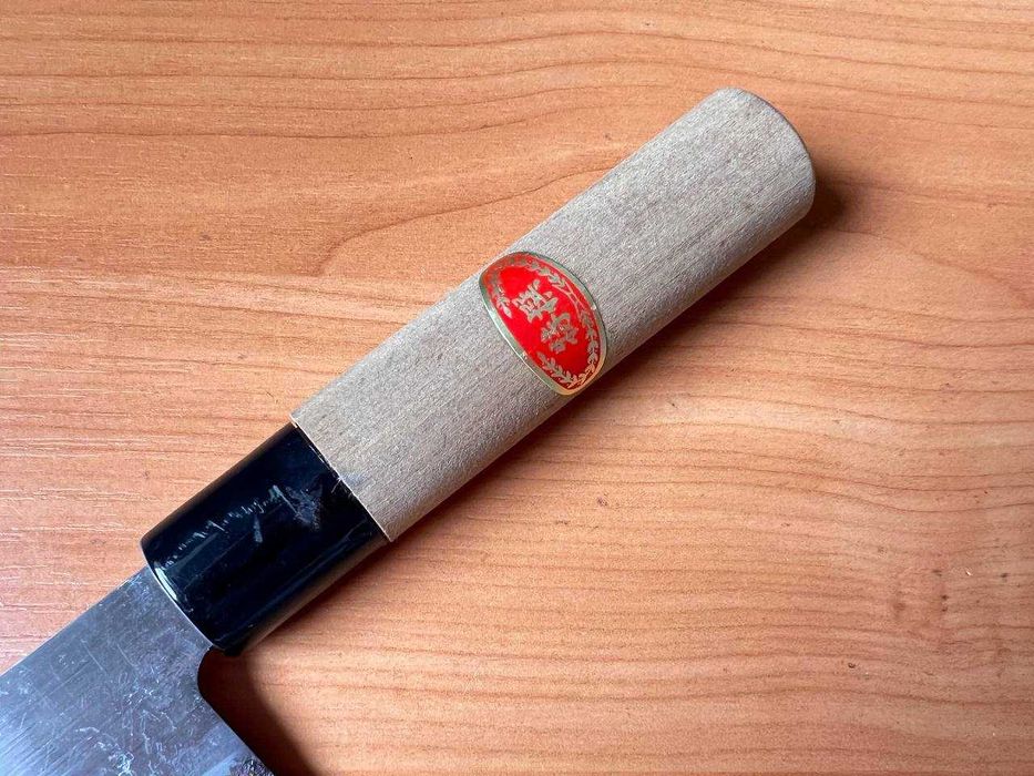 Кухонный японский нож Сантоку Katsuhiro