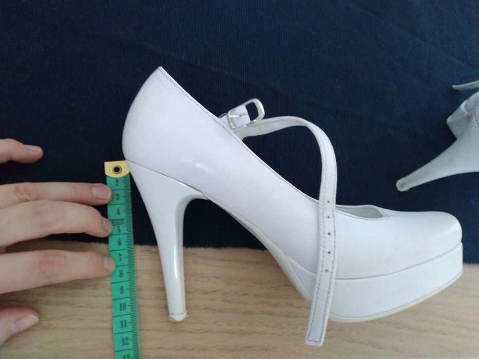 Buty ślubne białe rozm. 37 obcas 11 cm