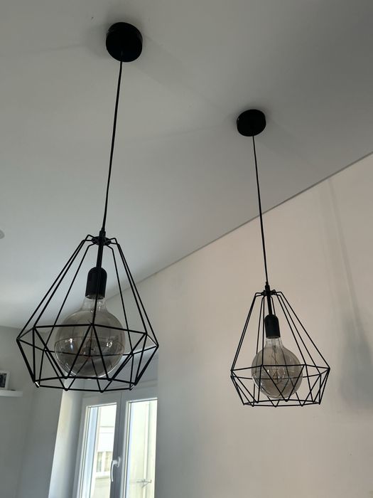 Vendo Candeeiro com lampadas inclusas.