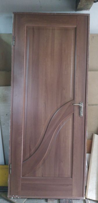 Продам міжкімнатні двері