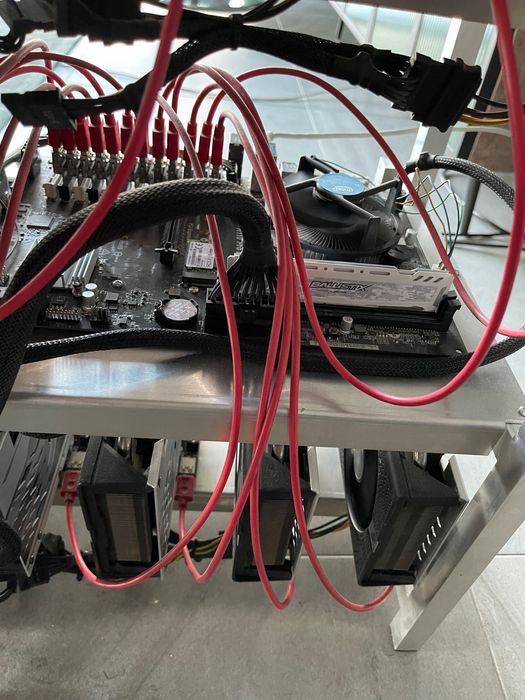 Koparka kryptowalut 12x RX580 8 GB Sapphire Nitro