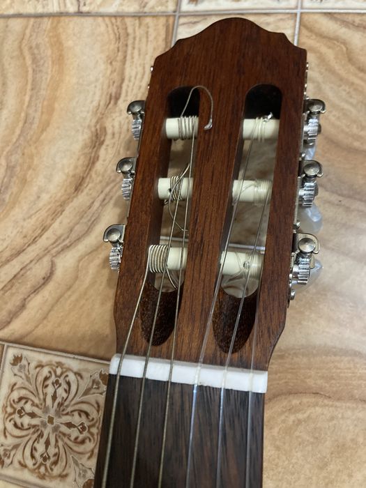 Продам CORT AC100 OP