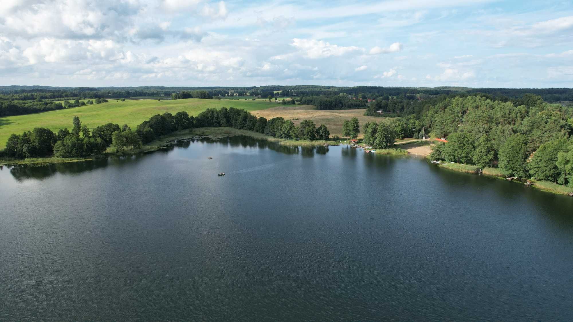 Mazury - apartamenty 4-8 os. - jezioro,łowisko,plaża,las