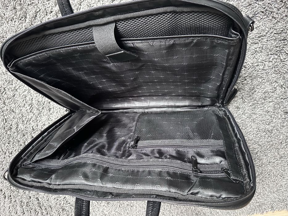 Czarna skórzana torba na laptopa Wojas