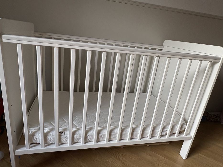 Łóżeczko dzieciece Woodies z materacem