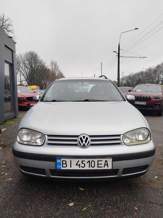Volkswagen GOLF IV за 3500 $
