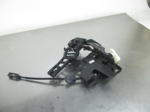 Fechadura / fecho porta frente esquerdo FORD Fiesta VI (CB1, CCN)