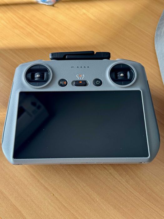 DJI Air 3 Fly More Combo em Excelente Estado + Seguro DJI Até Jan 2026