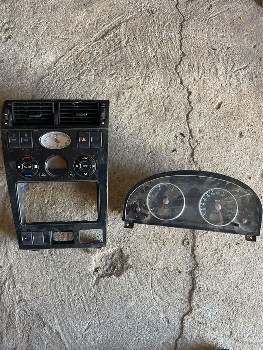 Щиток приборов +консоль