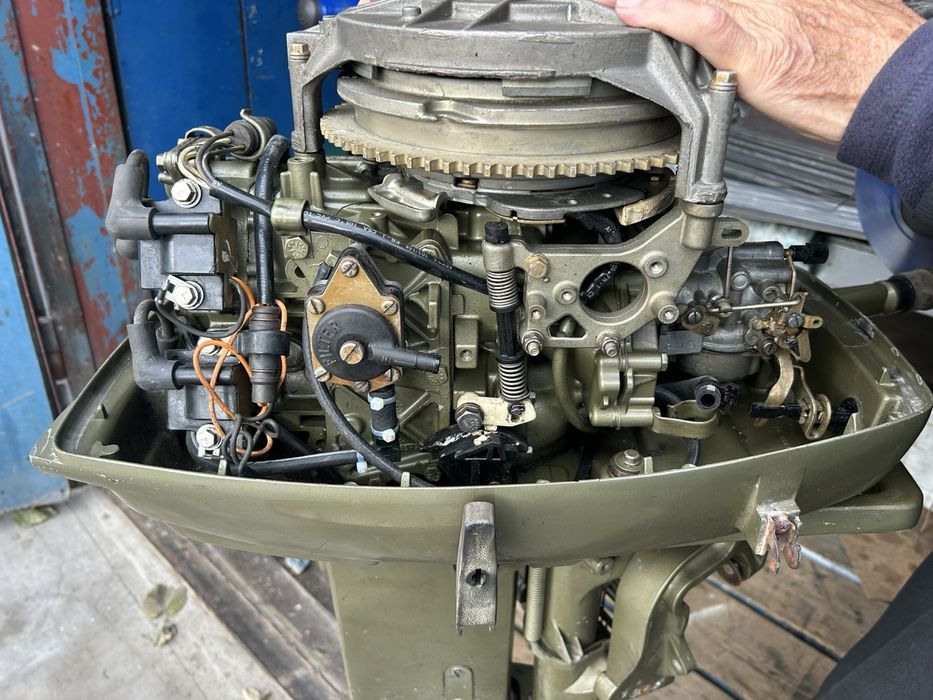 Продам лодочний двигун Johnson 25