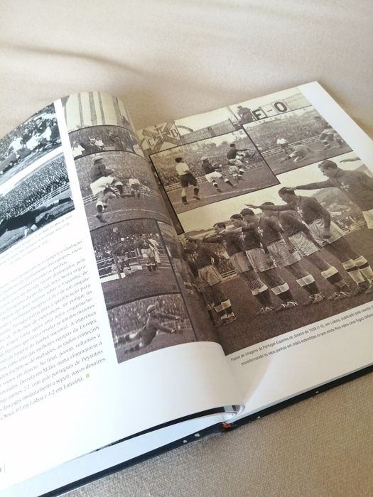 Livro crónica de ouro do futebol português