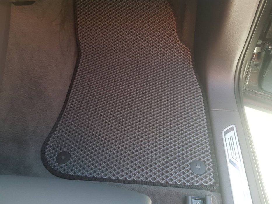 Volkswagen Touareg 2018+ Коврики EVA (черные)