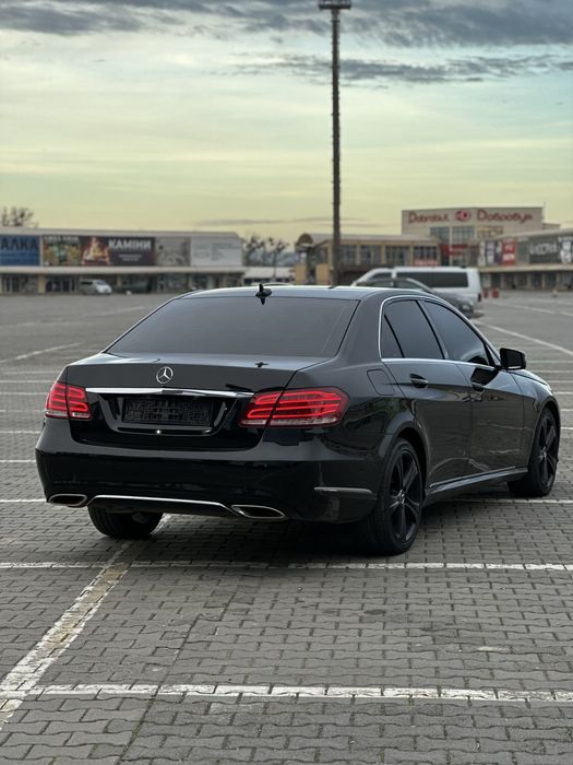 Mercedes Benz 212 рест 2.2 170 сил в гарному стані