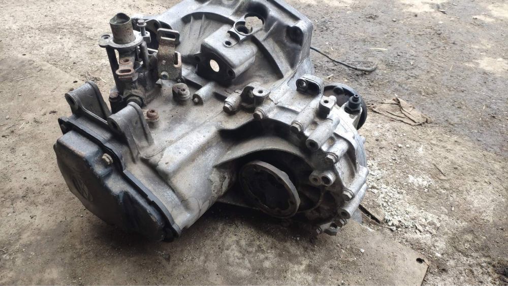МКПП Volkswagen Passat b3/b4 1.8-2.0