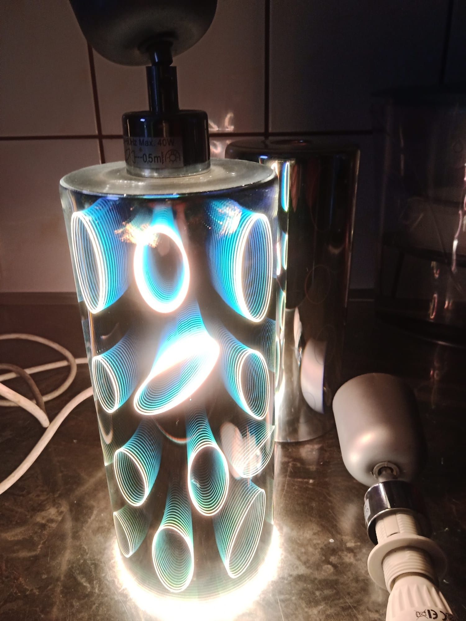 Lampy z efektem 3d z żarówkami