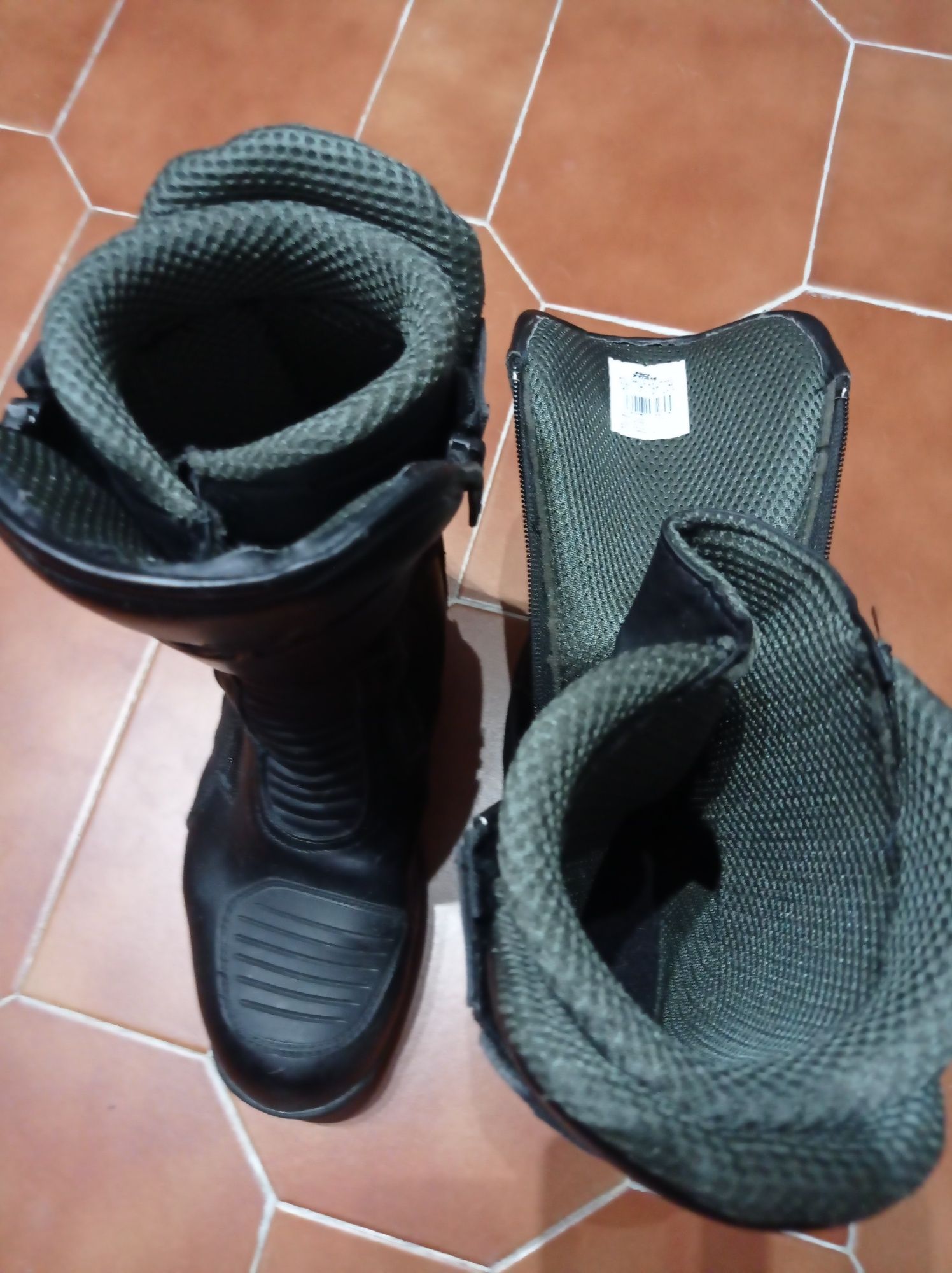 Botas para andar de Mota