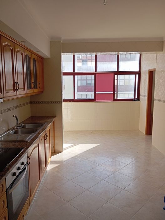 Arrenda se Apartamento