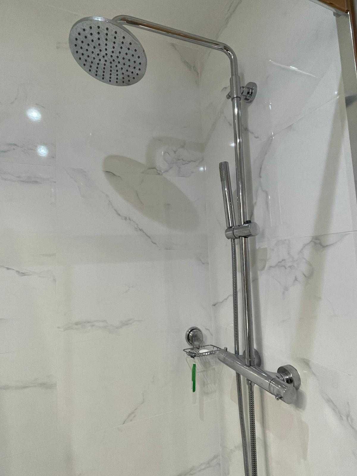 Conjunto de duche com torneira cromado W7 Termostático (como novo)