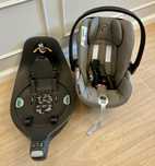 Fotelik samochodowy Cybex cloud z + baza obrotowa