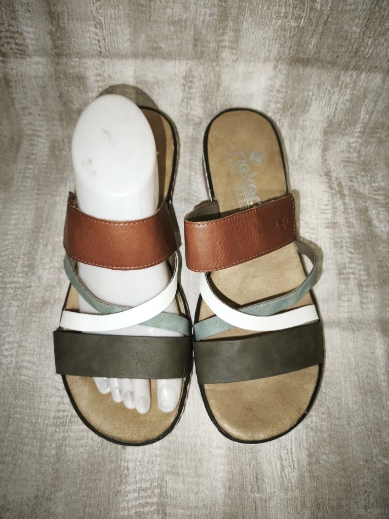 Шльопанці Rieker