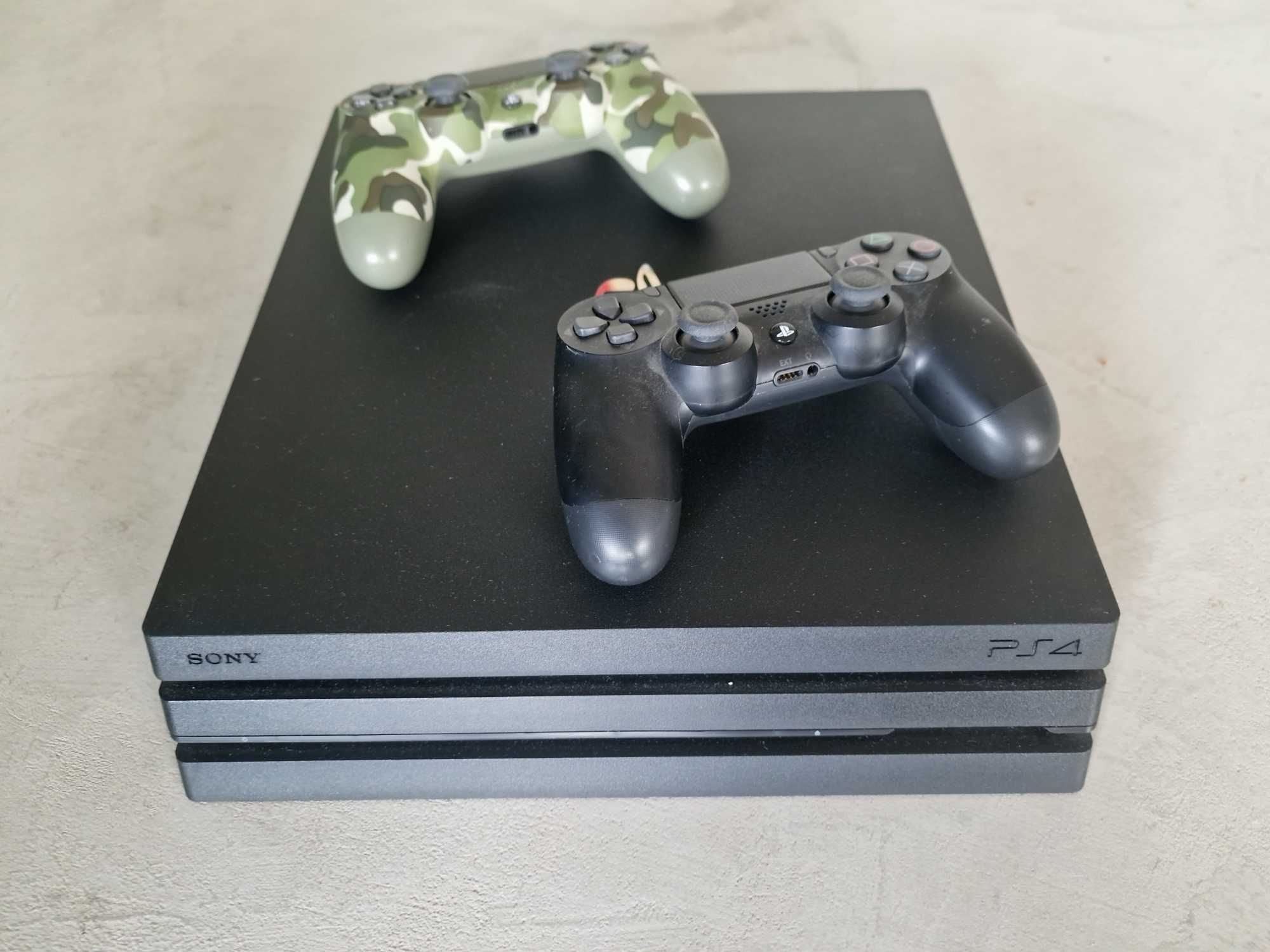 Playstation 4 PS4 PRO 1TB + 2 pady bezprzewodowe + okablowanie