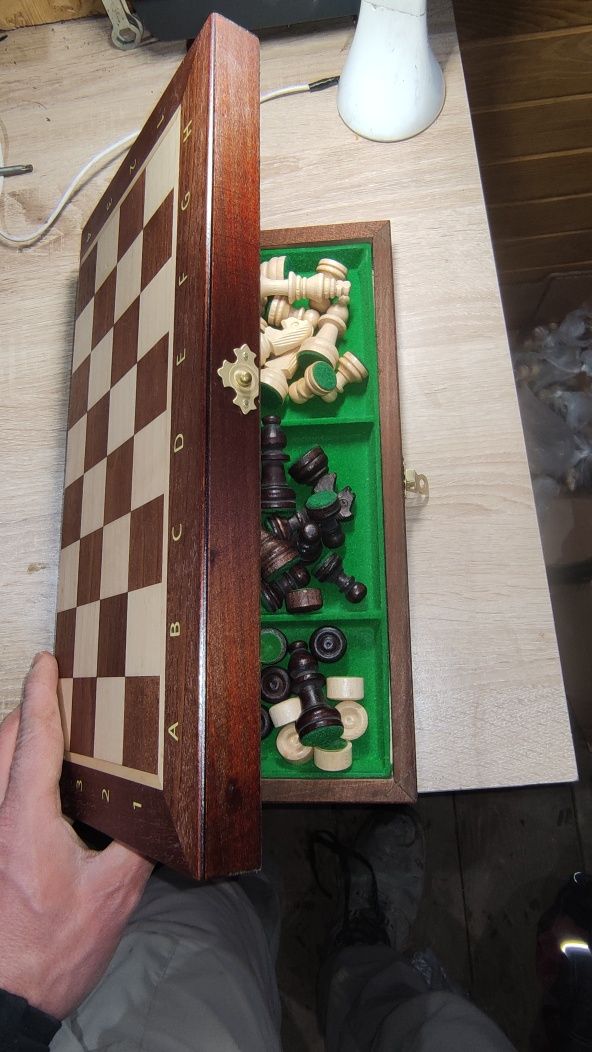 Drewniane szacho warcaby