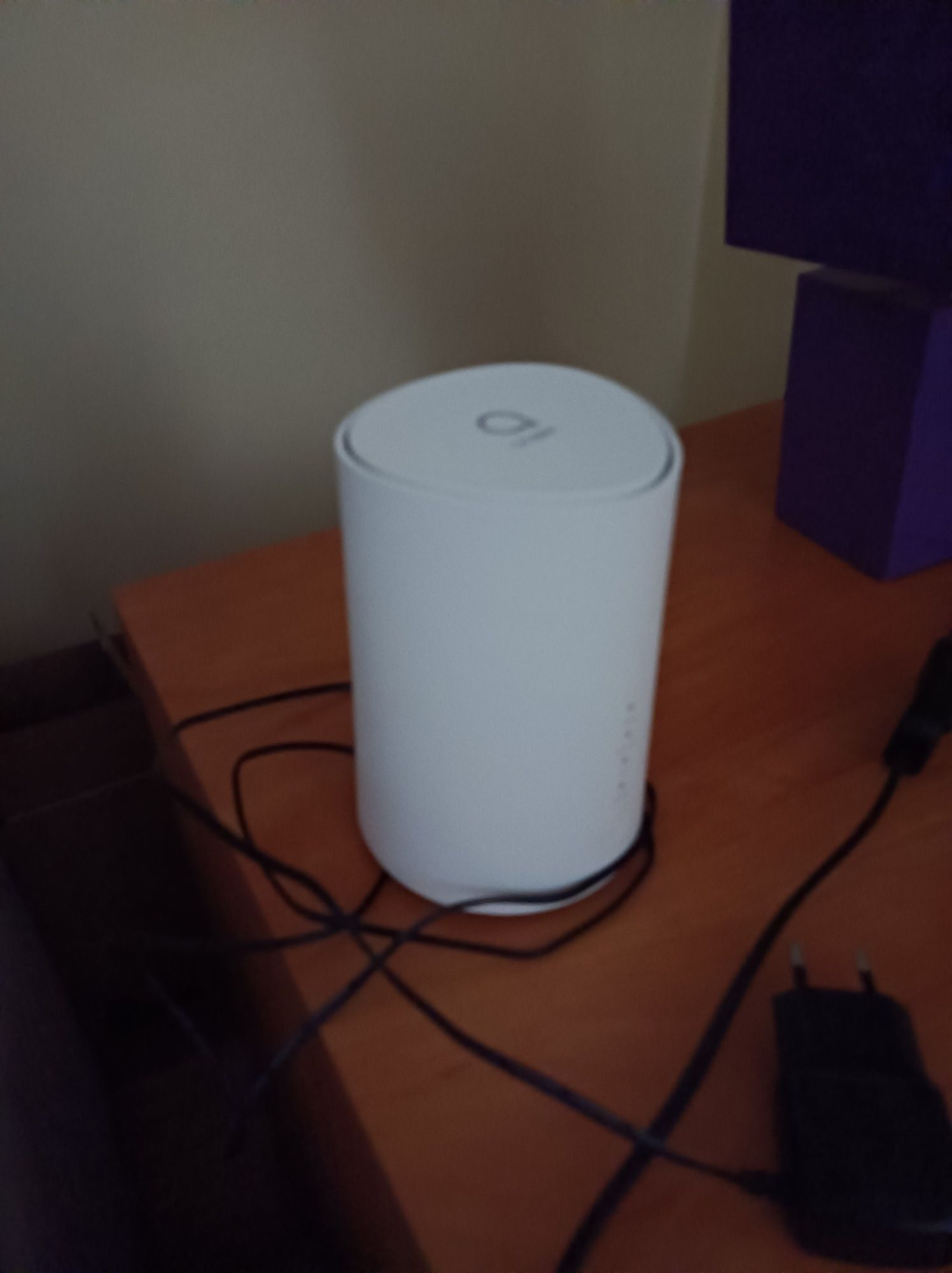 Witam mam do sprzedania router Alcatel miesiąc używany na gwarancji