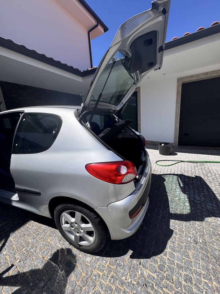 Peugeot 206+ GPL