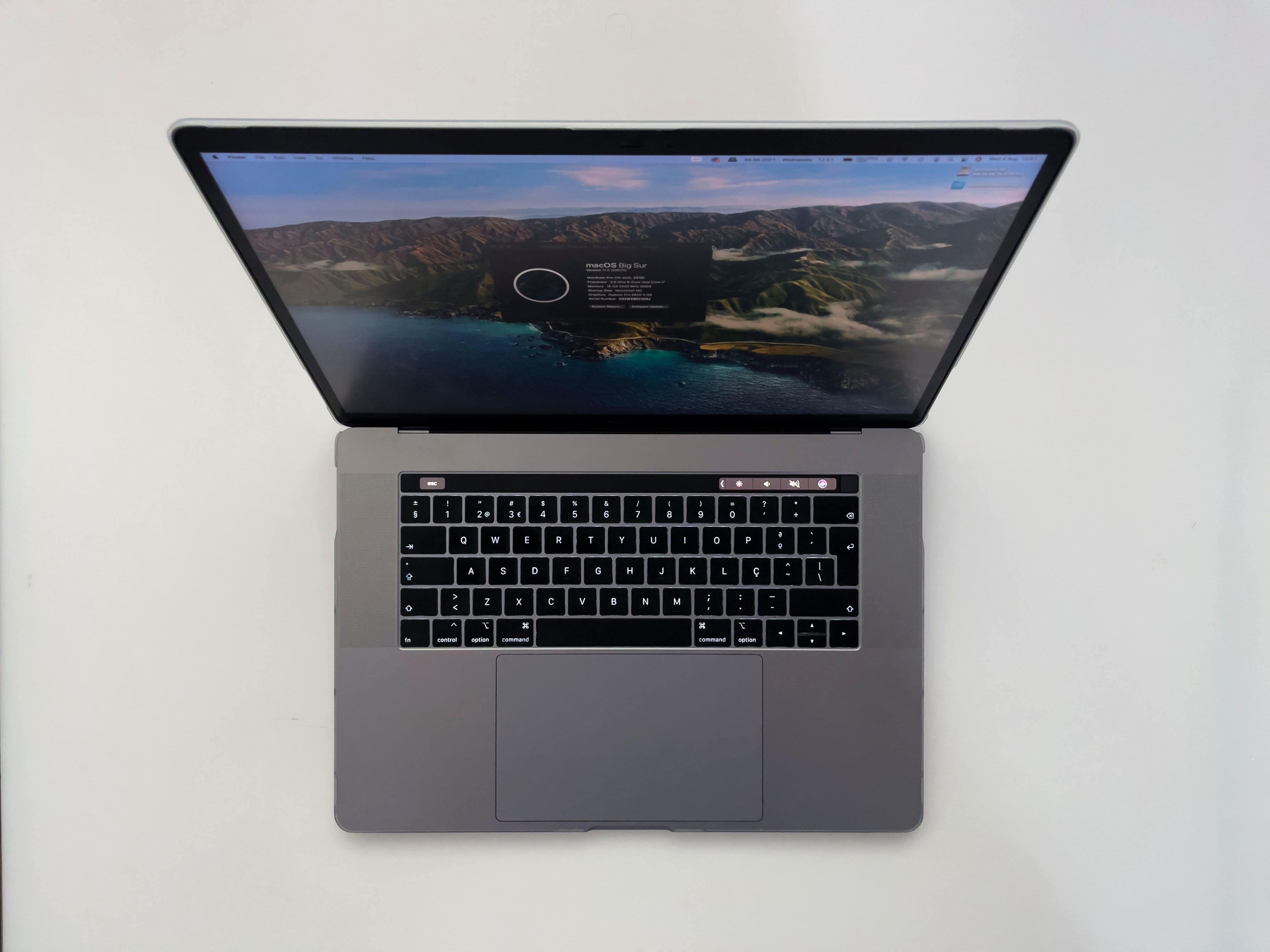 MacBook Pro 15'' 2.6Ghz i7 de 2018 com Touch Bar