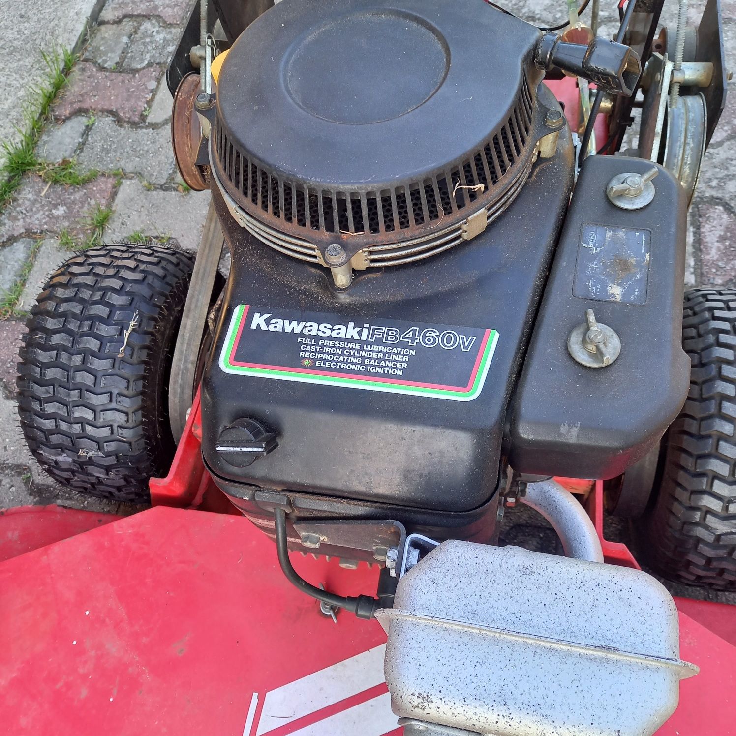 Kosiarka karczownica kawasaki fb460v