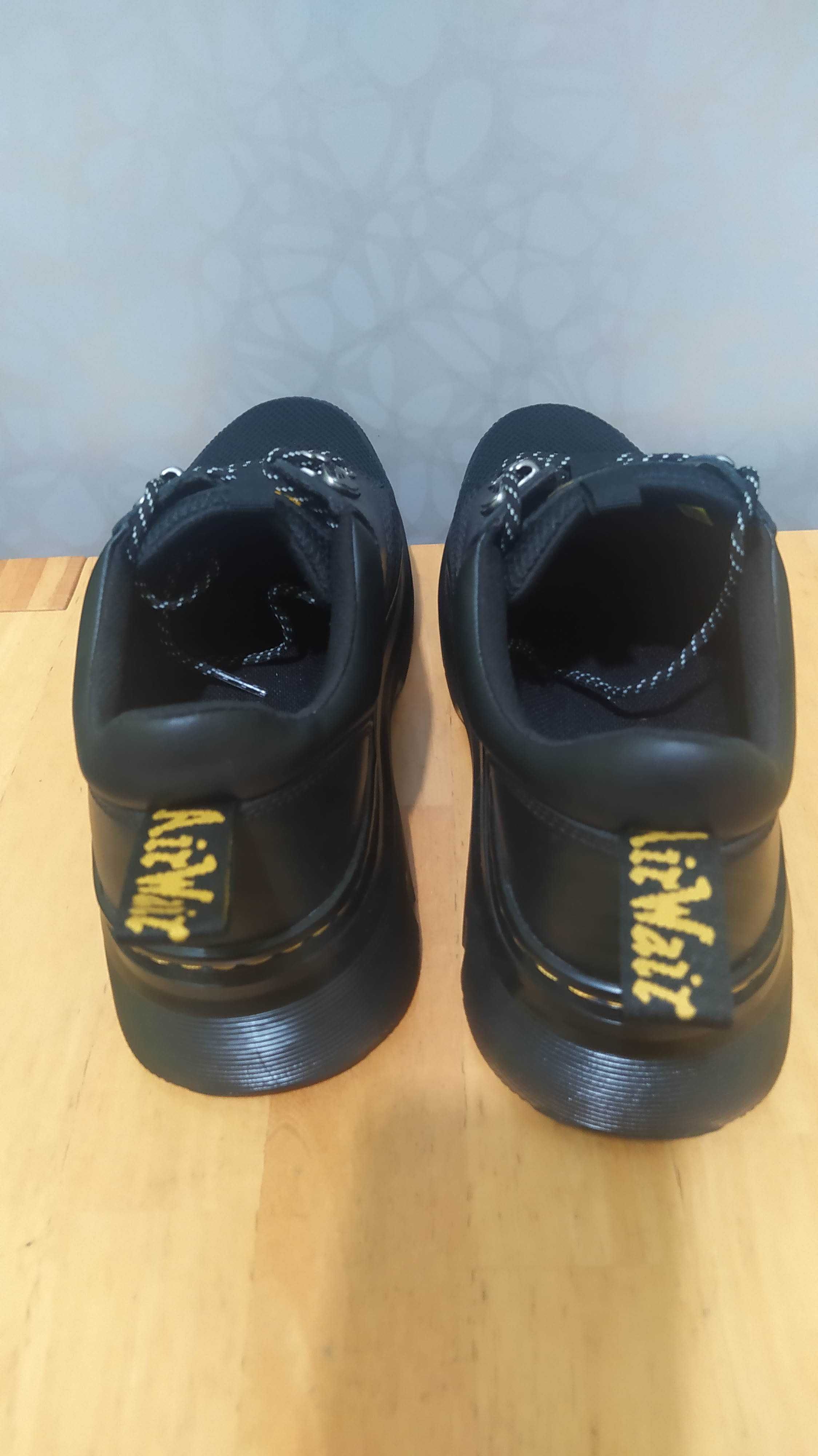 Кроссовки туфли кожаные Dr. Martens