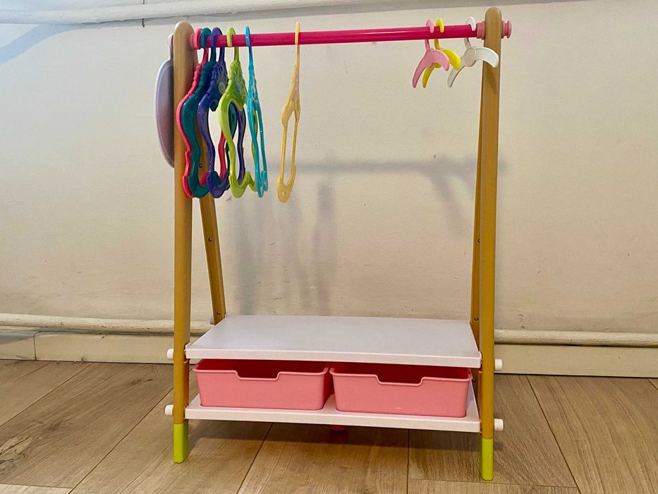 Wieszak dziecięcy Baby Born na ubrania dla lalek + wieszaki