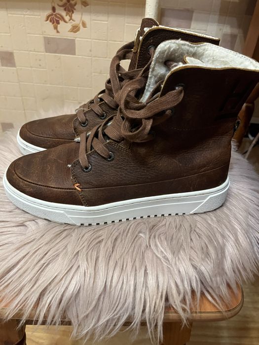 HUB жіночі ботінки шкіра нат.мєх розмір 37