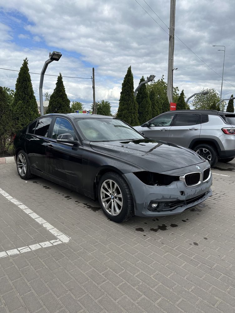 BMW 320i AWD 2018