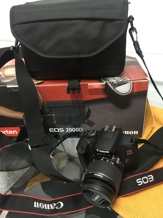 Máquina Fotografica Canon EOS 2000D