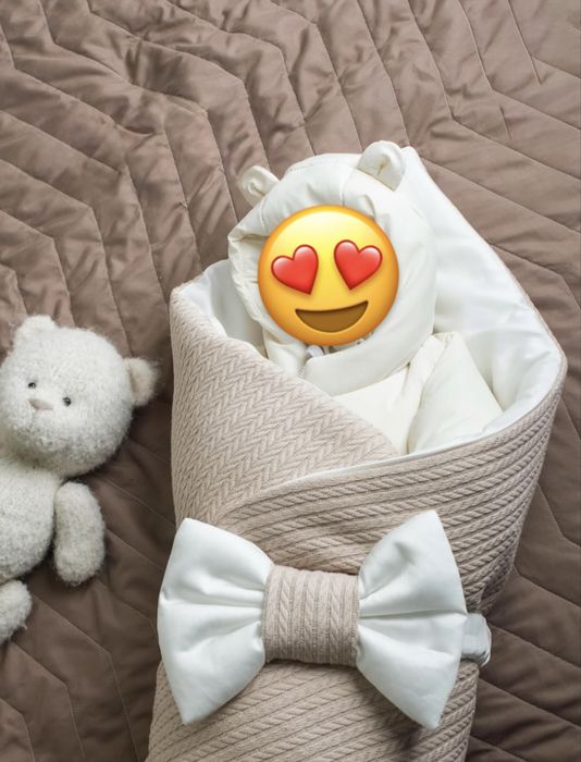 Чудовий бежевий конверт одіяло на виписку