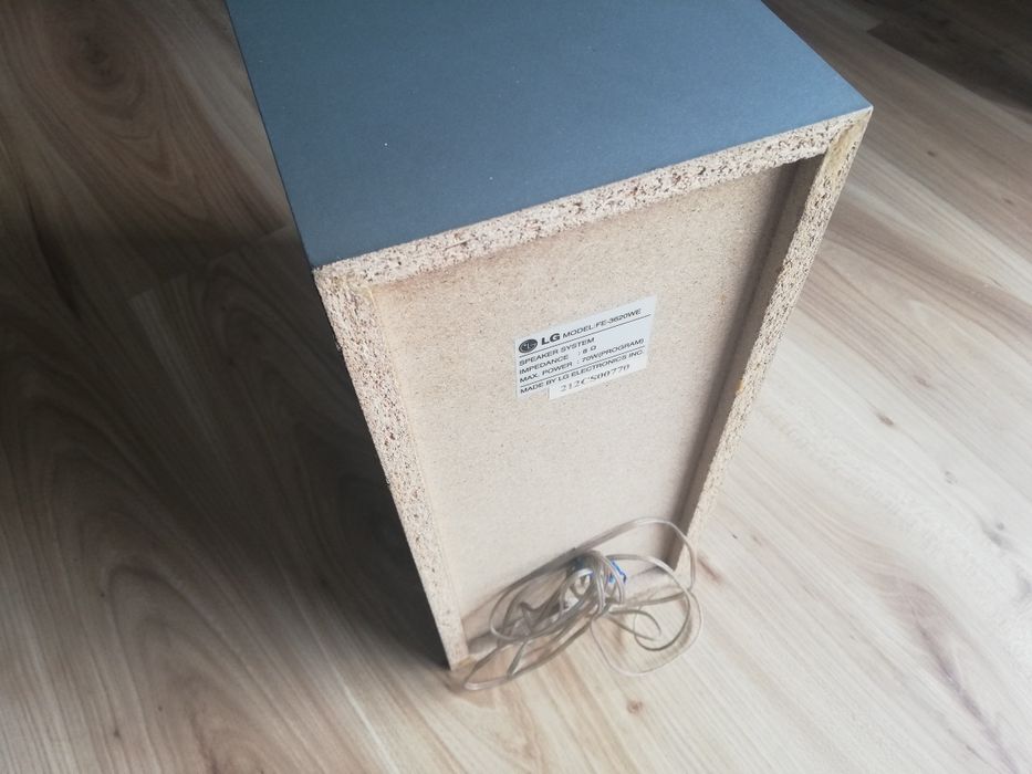 Subwoofer domowy LG 70W fe3620we