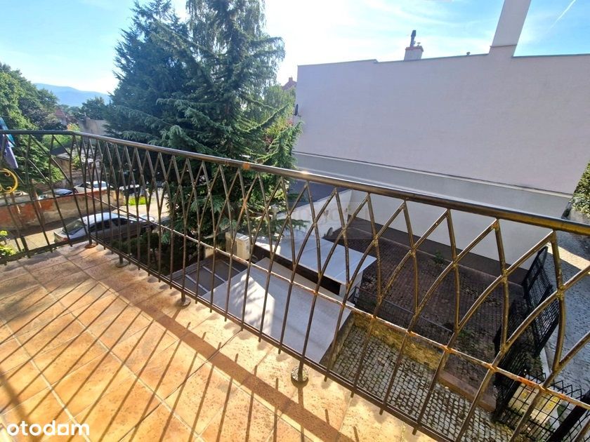 Kamienica z mieszkaniami i lokalem pod gastronomię!