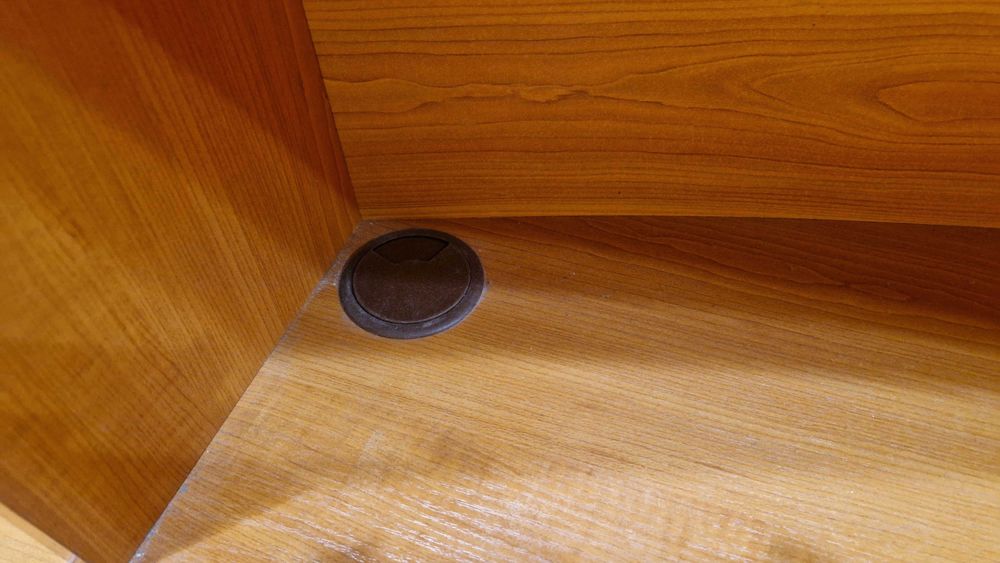 Lada sklepowa recepcyjna