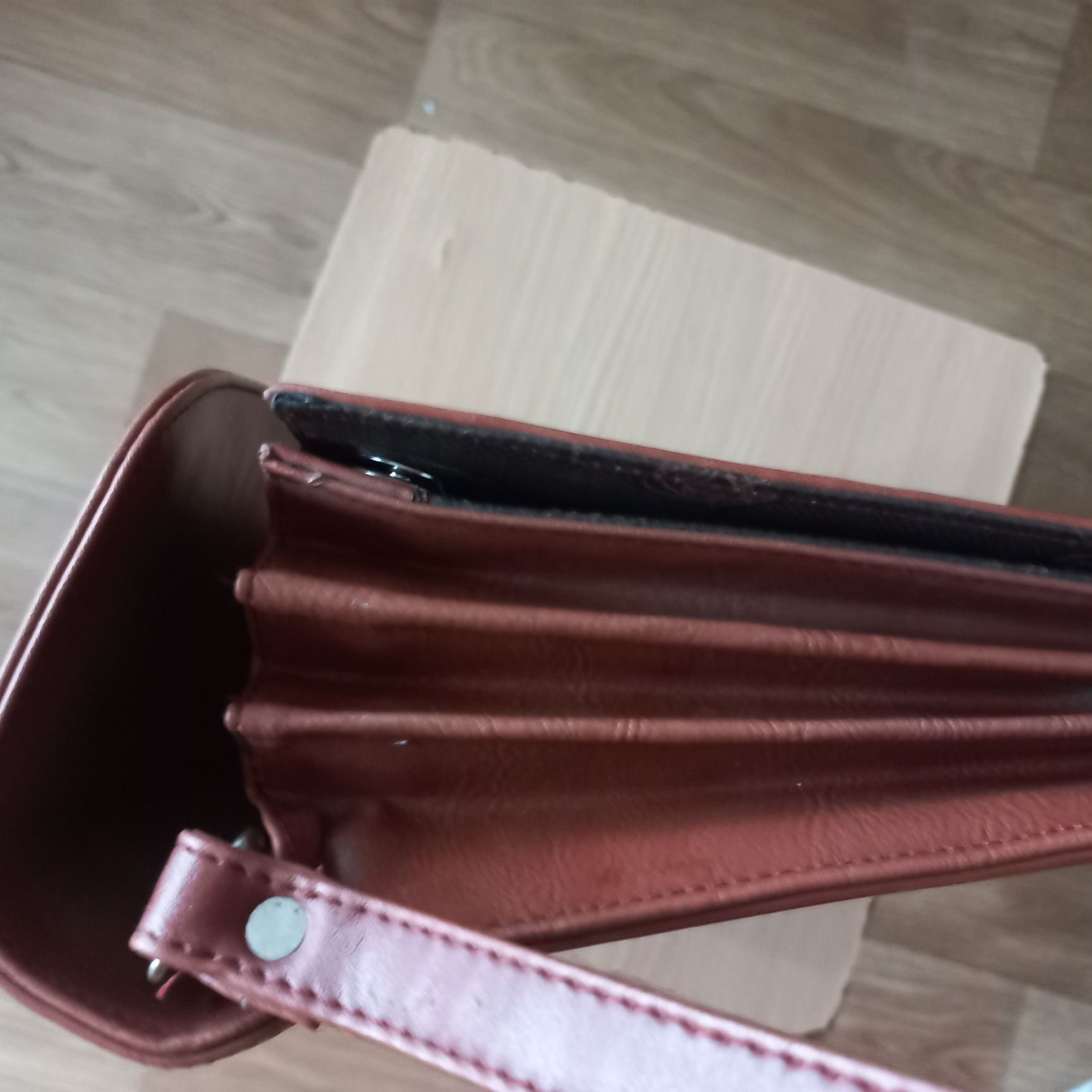Продам папку,барсетку для документов