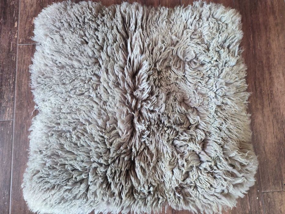 Poduszka ze skóry owczej R 47x47cm