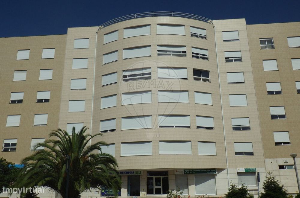Apartamento T3 para arrendamento