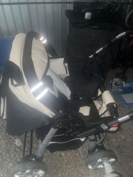 Wozek blizniaczy lub rok po roku