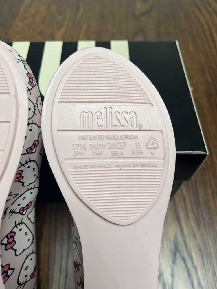 Sabrinas mini Melissa Hello Kitty