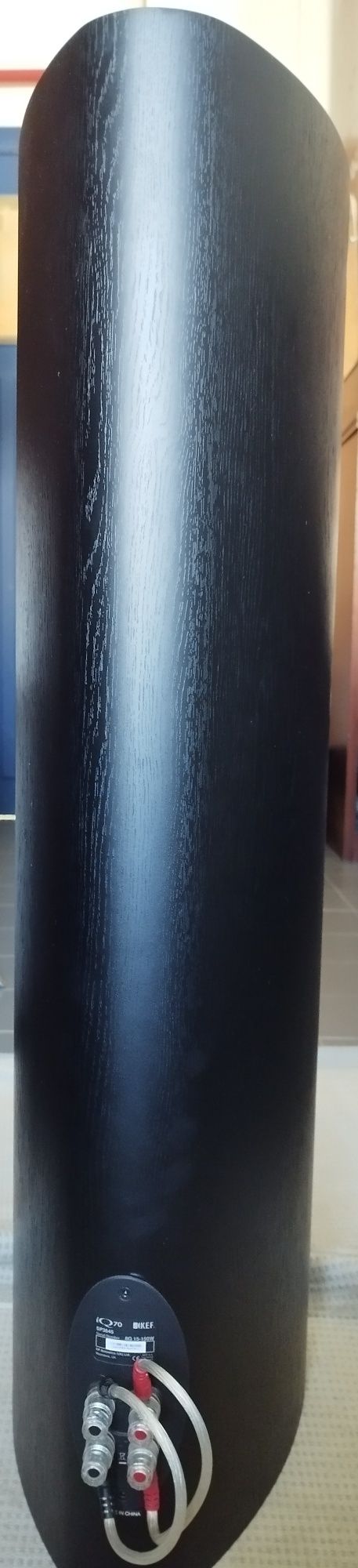 Colunas KEF imaculadas
