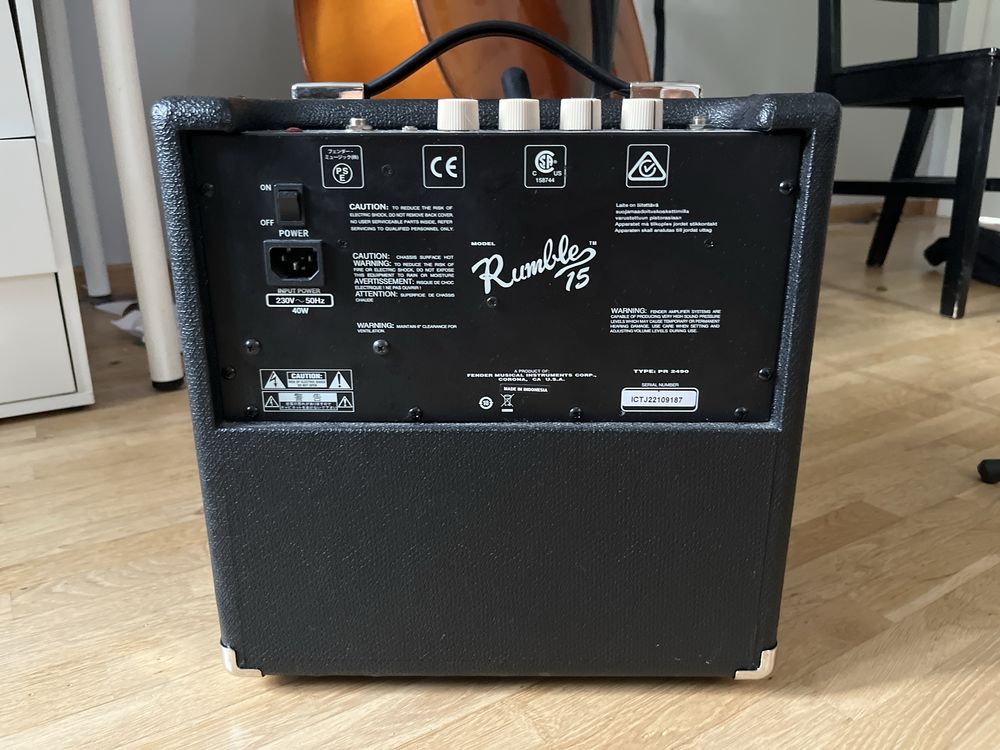Wzmacniacz do basu fender rumble 15