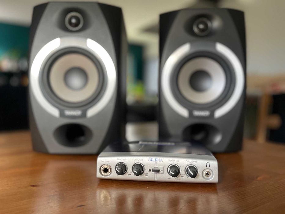 Tannoy reveal 5.1 Lexicon alpha monitory studyjne